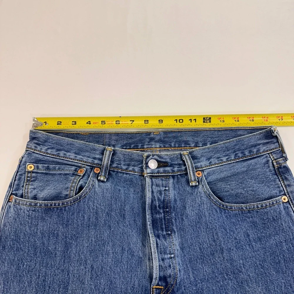 Levi's 501 Original Fit Jeans Men 32x32‎ Blue Button Fly | Classic Americana
